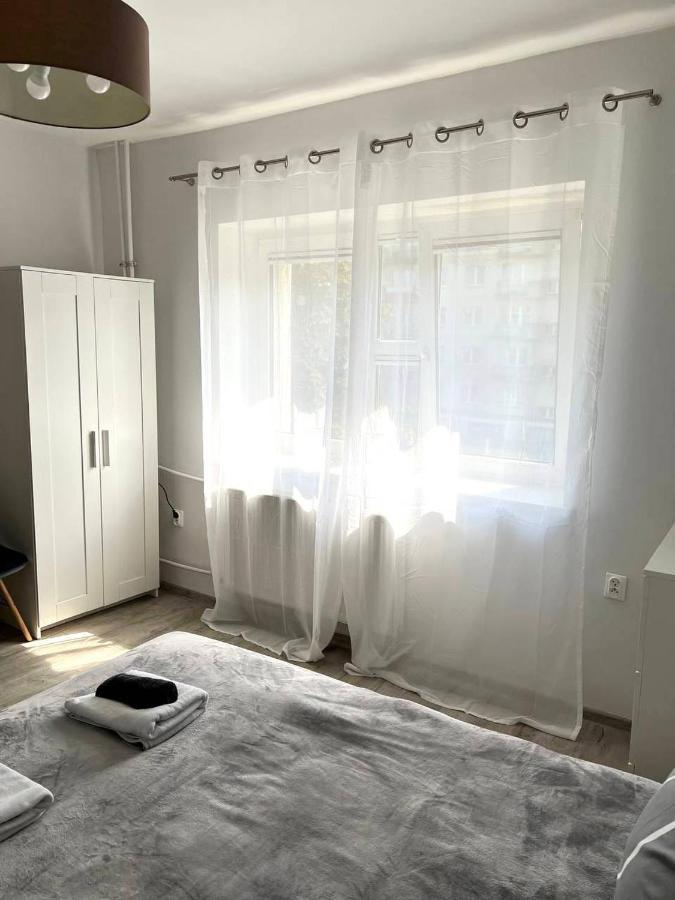 Apartment Solidarnosci, Metro, Wi-Fi, Tv, Youtube - By Hik Apartments Warsaw Luaran gambar